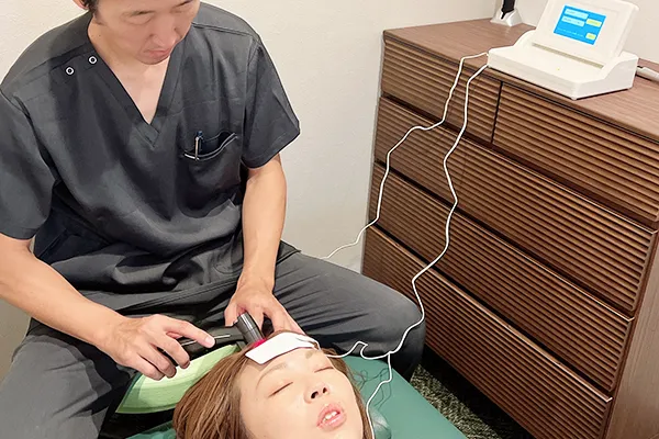 偏頭痛の施術