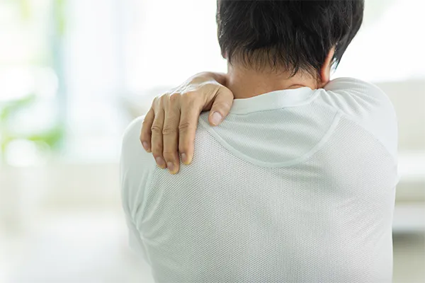 背中の緊張