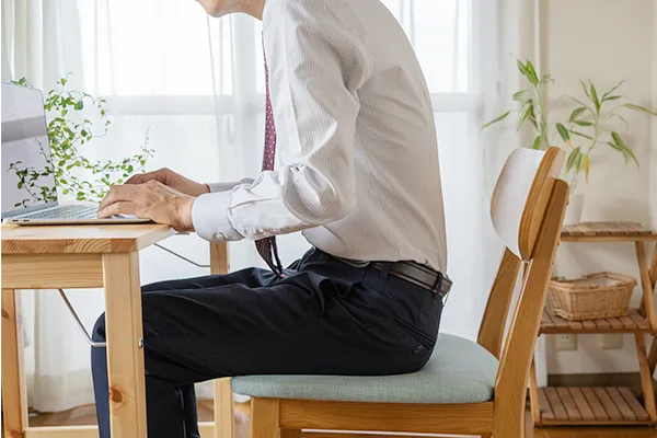 ストレートネック原因